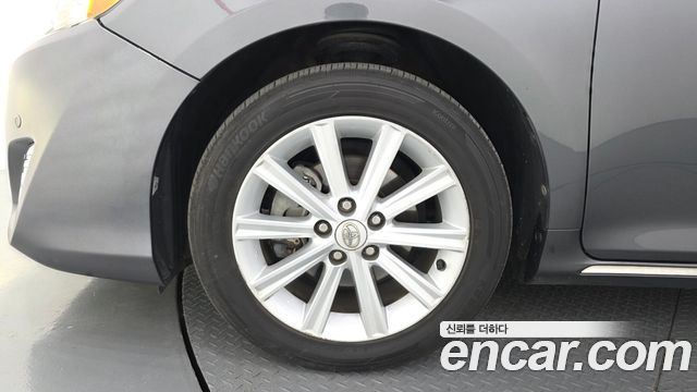Toyota Camry 2012 — photo 5