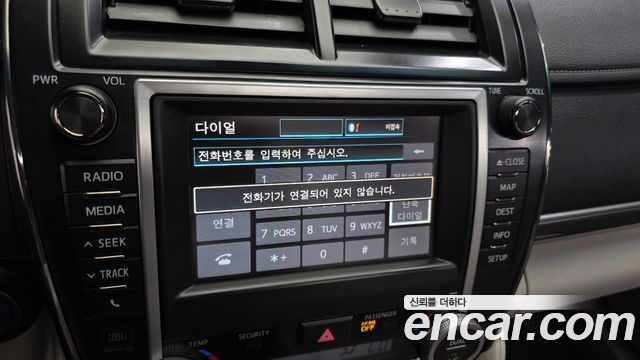 Toyota Camry 2012 — photo 16