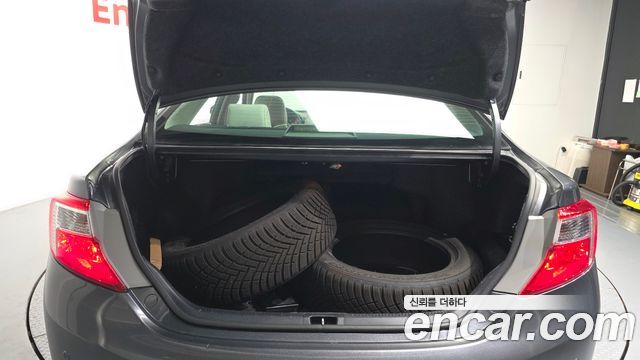 Toyota Camry 2012 — photo 20