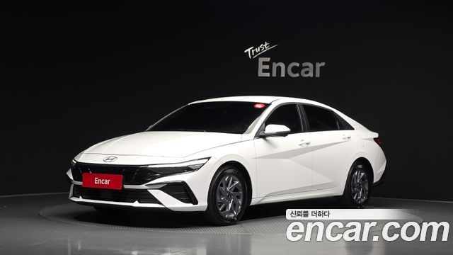 Hyundai AVANTE 2025 — photo 1