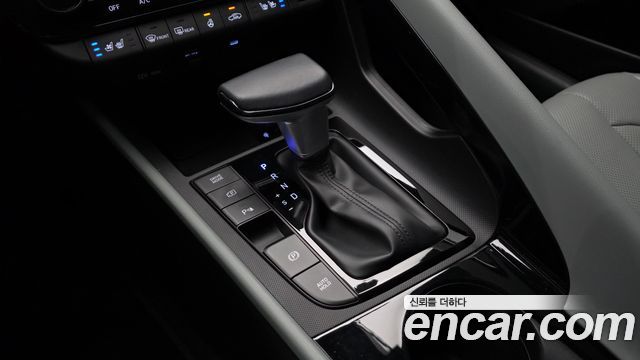 Hyundai AVANTE 2025 — photo 12