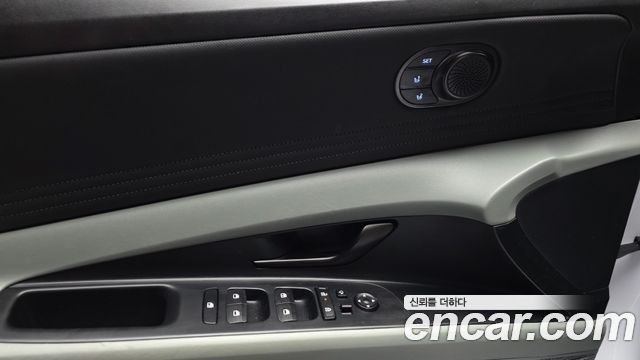 Hyundai AVANTE 2025 — photo 26