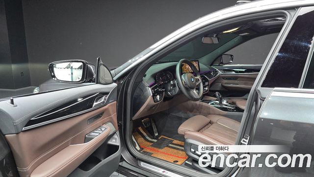 BMW Gran Turismo 2024 — photo 13