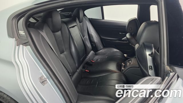 BMW M6 2016 — photo 17