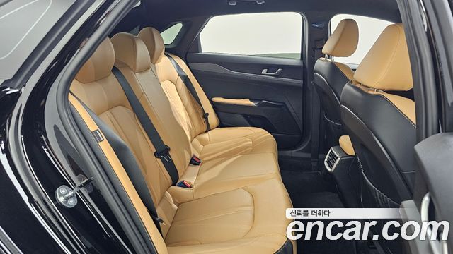 Kia K5 2023 — photo 18