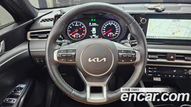 Kia K5 2023 — photo 19