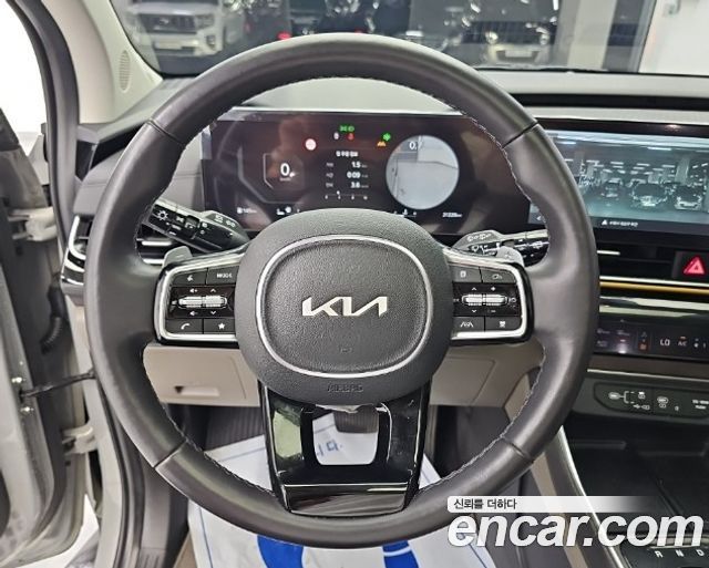 Kia Canival 2024 — photo 9