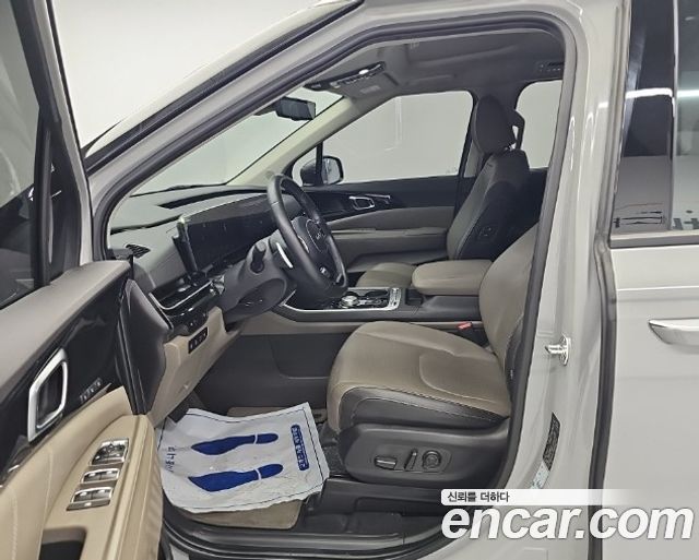 Kia Canival 2024 — photo 11