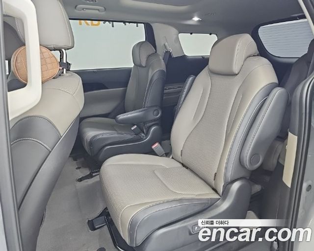 Kia Canival 2024 — photo 12