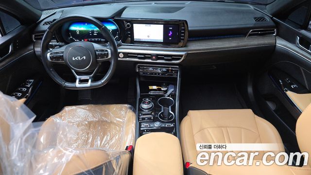 Kia K5 2022 — photo 10