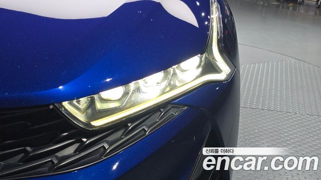 Kia K5 2022 — photo 8