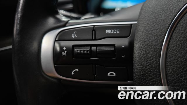 Kia K5 2022 — photo 31
