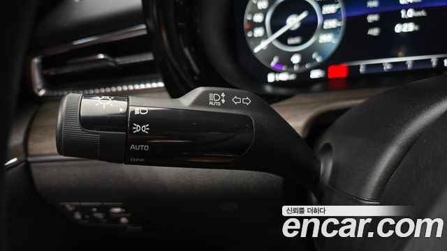 Kia K5 2022 — photo 33