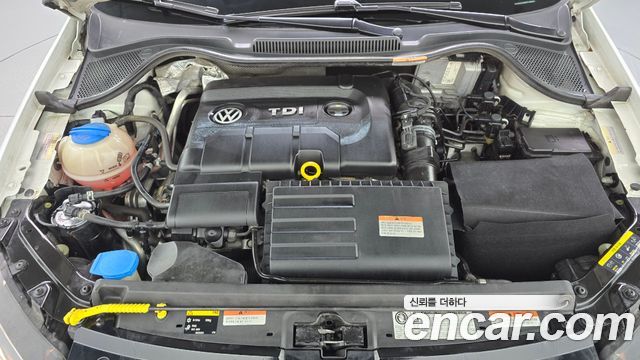 Volkswagen Polo 2015 — photo 6