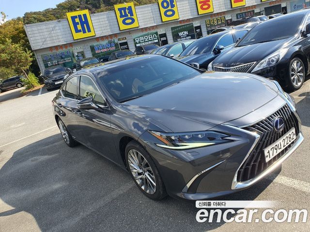 Lexus ES 2022 — photo 3