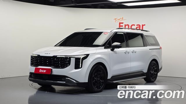 Kia Canival 2025 — photo 1