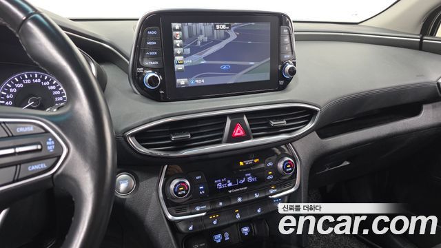 Hyundai Santafe 2019 — photo 20