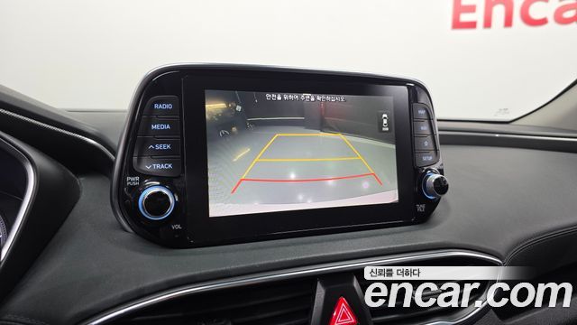 Hyundai Santafe 2019 — photo 22
