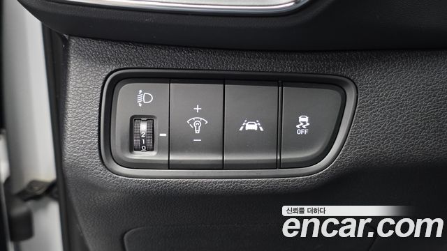 Hyundai Santafe 2019 — photo 25