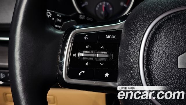 Kia Canival 2023 — photo 21