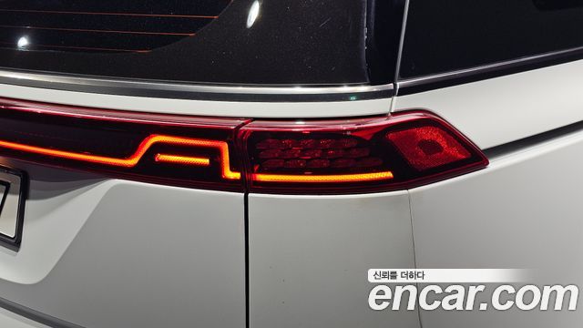 Kia Canival 2023 — photo 9