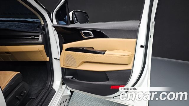 Kia Canival 2023 — photo 15