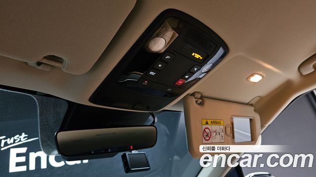 Kia Canival 2023 — photo 33