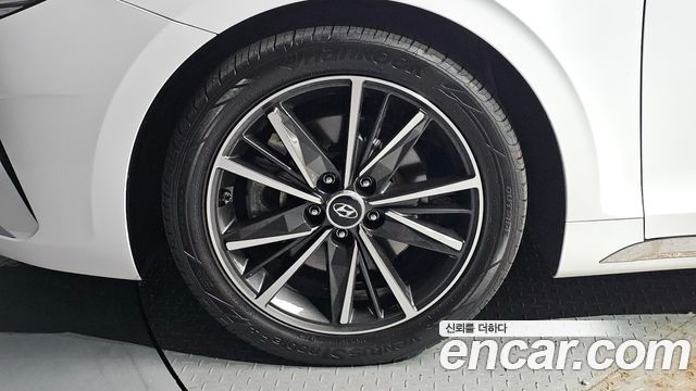 Hyundai Grandeur 2023 — photo 5