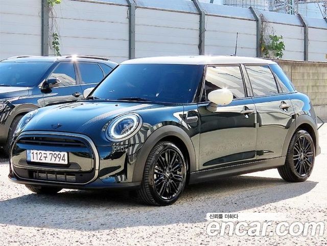 Mini Cooper 2023 — photo 2