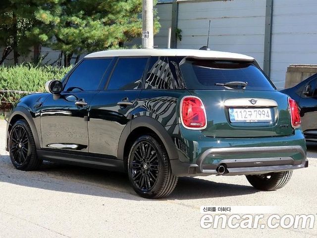 Mini Cooper 2023 — photo 3