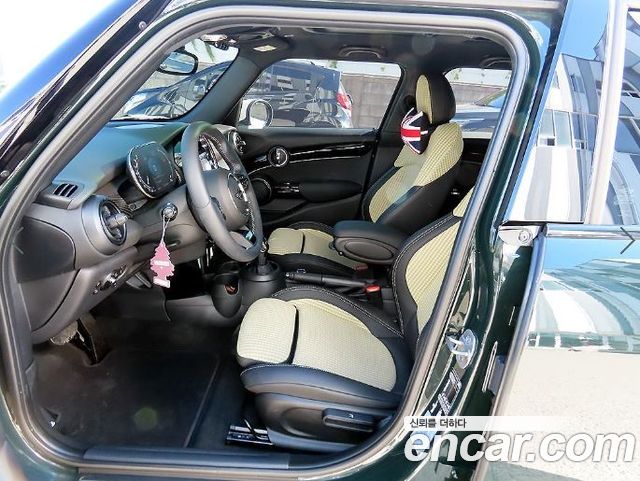 Mini Cooper 2023 — photo 5