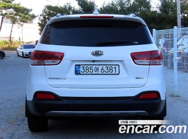 Kia Sorento 2016 — photo 4
