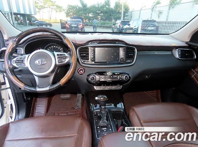 Kia Sorento 2016 — photo 7