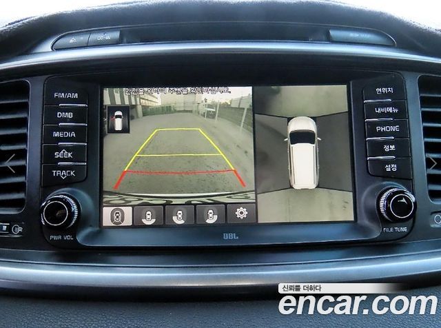 Kia Sorento 2016 — photo 15