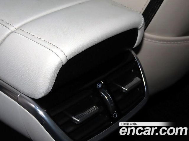 Hyundai Grandeur 2022 — photo 16