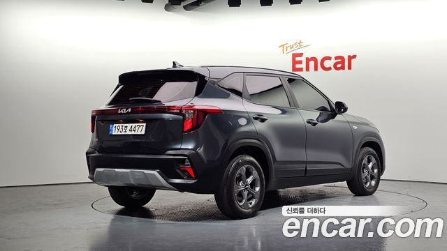 Kia Seltos 2023 — photo 2