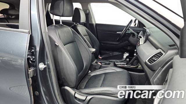 Kia Seltos 2023 — photo 11