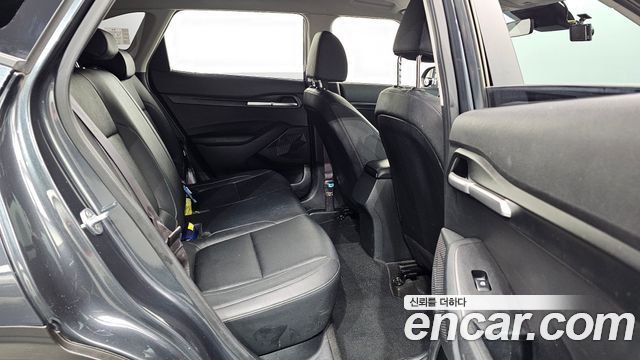 Kia Seltos 2023 — photo 12