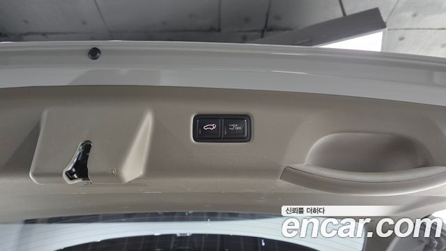 Kia Canival 2024 — photo 17