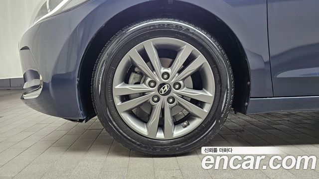 Hyundai AVANTE 2016 — photo 5