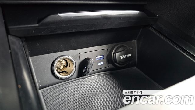 Hyundai AVANTE 2016 — photo 18