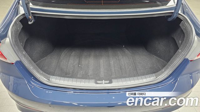 Hyundai AVANTE 2016 — photo 23