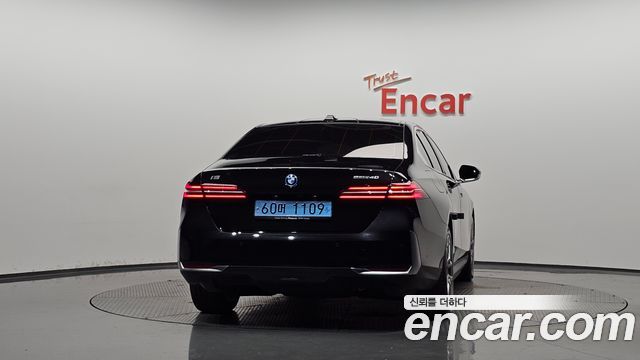 BMW i5 2024 — photo 4