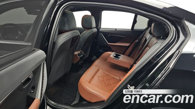 BMW i5 2024 — photo 18