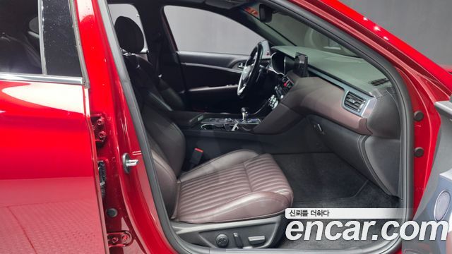 Genesis G70 2022 — photo 11
