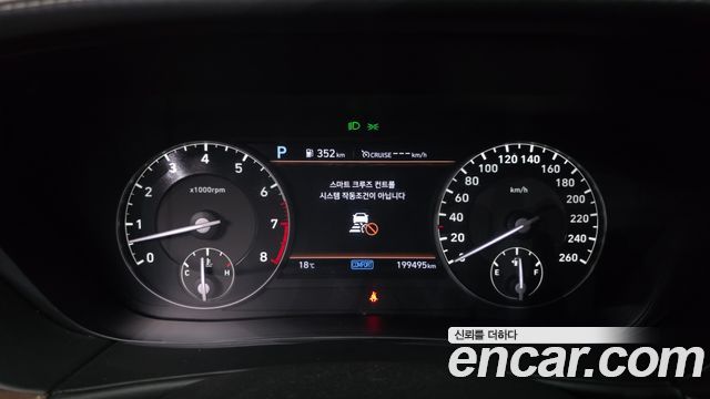 Genesis G90 2019 — photo 8