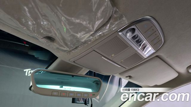 Genesis G90 2019 — photo 18