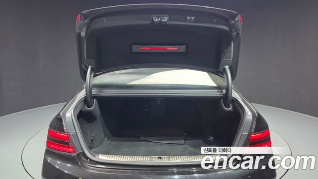 Genesis G90 2019 — photo 20