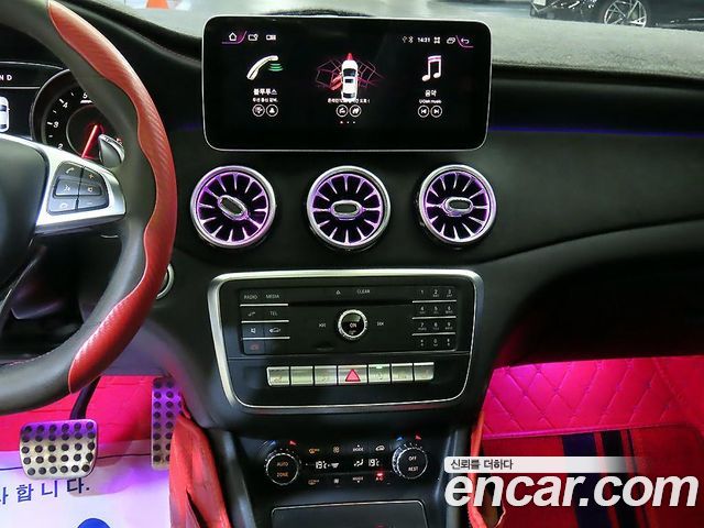 Mercedes-Benz CLA-Class 2018 — photo 11