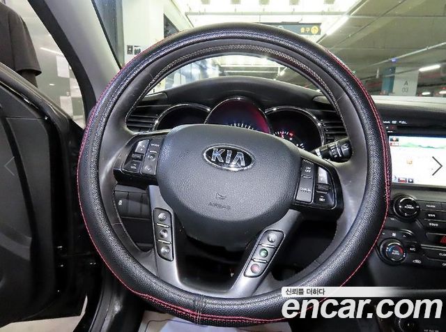 Kia K5 2013 — photo 9